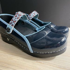 Like new, beautiful blue patent leather Sanita clogs size 37 (Euro) 6 1/2 (US).